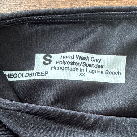 Goldsheep Black and Gold “I”  Leggings - Picture 5 of 11